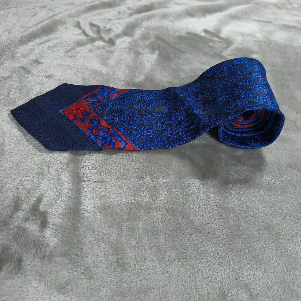 Vintage Gianni Versace Tie Blue Red Floral Geometric‎ Medallion Silk 57x4 Spain
